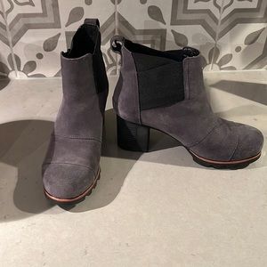 Sorel addington chelsea boot